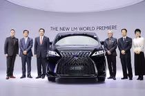 MPV hạng sang Lexus LM 2019 "chốt giá" từ 2,6 tỷ đồng
