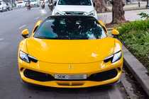 Ferrari 296 GTB hơn 23 tỷ đầu tiên được đại gia Hà Nội rao bán