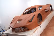 Nhóm bạn trẻ Quảng Ninh tự chế Ferrari LaFerrari từ xe ôtô đồng nát