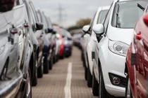 Top xe ôtô đại hạ giá trong "tháng cô hồn"