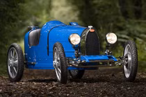 Siêu xe Bugatti Baby II đồ chơi đắt hơn cả Honda Civic