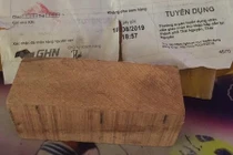 Mua iPhone XS Max 290.000 đồng nhận được cục gỗ