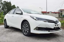 Sao Toyota Corolla Hybrid 2019 mới chỉ 300 triệu ở Việt Nam?