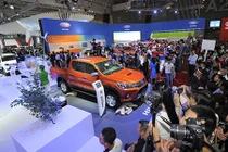 Thị trường ôtô Việt tiêu thụ 245 nghìn xe ôtô năm 2015