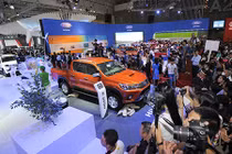 Thị trường ôtô Việt tiêu thụ 245 nghìn xe ôtô năm 2015