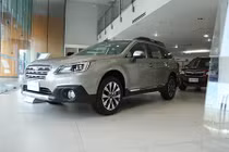 Cận cảnh Subaru Outback 2015 giá 1,6 tỷ đồng tại Việt Nam