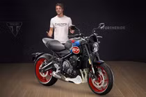 Triumph ra mắt Trident 660 Triple Tribute đặc biệt, chờ về Việt Nam