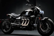 Chi tiết Triumph Rocket III TFC 2020 giá bán 760 triệu đồng