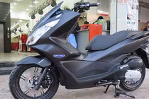 "Soi" Honda PCX 2016 vừa về đến đại lý tại Hà Nội
