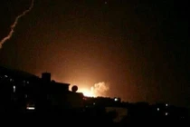 Tràn lan ảnh, video giả về cuộc không kích Syria 