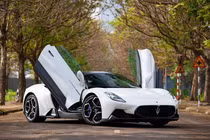 Maserati MC20 nằm kho 3 năm, đại gia Việt "bay" ngay 5 tỷ