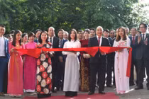 Thủ tướng cắt băng khánh thành Đại sứ quán Việt Nam tại Hà Lan