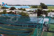 Ảnh: Sân golf, sân bóng, nhà hàng bủa vây Tân Sơn Nhất