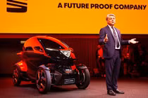 Cả môtô và ôtô nằm gọn trong xe điện tí hon - Seat Minimo