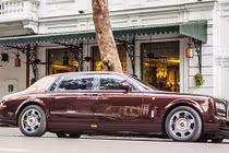 Rolls-Royce Phantom Lửa Thiêng 51 tỷ lăn bánh tại HN