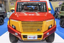 Bán tải Toyota Hilux độ phong cách người sắt “Iron Man” 