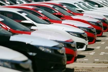 Dàn xe ôtô nhập khẩu miễn thuế đổ bộ vào Việt Nam 
