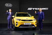 Kia Stonic phiên bản nội địa Hàn "chốt giá" 380 triệu 