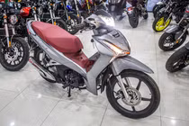 Xe máy Honda Wave 125i nhập Thái hơn 80 triệu đồng tại Việt Nam