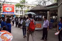 Hàng trăm nghìn người không thi nhưng lo lắng, hồi hộp hơn cả sĩ tử