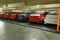 Hàng nghìn ôtô miễn thuế về Việt Nam, giá xe vẫn khó giảm