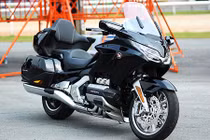 Đánh giá môtô Honda Gold Wing mới giá 1,2 tỷ tại Việt Nam