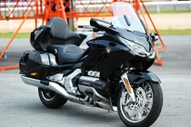 Đánh giá môtô Honda Gold Wing mới giá 1,2 tỷ tại Việt Nam