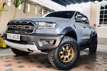 Bán tải Ford Ranger Raptor đầu tiên "dao kéo" tại Sài Gòn 