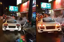 Cổ vũ Việt Nam vô địch, siêu xe Audi R8 cháy tại Sài Gòn 