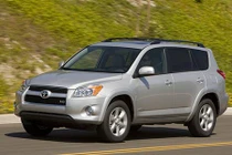 Toyota triệu hồi hơn 1,1 triệu xe lỗi dây đai an toàn