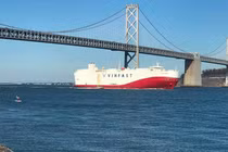 Tàu VinFast chở 999 xe SUV điện VF8 đã cập cảng California, Mỹ