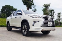 Dân chơi Việt "hô biến" Toyota Hilux thành bán tải Lexus