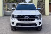 Ford Everest Titanium 2023 bán 1 tỷ tại Hà Nội, giá có hời?