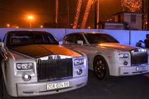 Điểm mặt “xế hộp” Rolls-Royce mạ vàng biển khủng tại VN