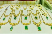 Giá vàng hôm nay 5/6: bất ngờ lên đỉnh gần 3 tháng