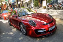 Siêu xe Porsche 911 độ "dàn áo độc" tại Việt Nam