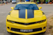 "Gã cơ bắp" Chevrolet Camaro RS 2014 trên phố Sài Gòn