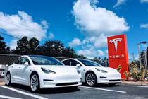Tesla vượt GM thành nhà sản xuất ôtô lớn nhất tại Mỹ