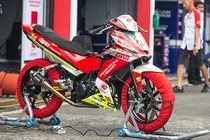 "Soi" xe máy Honda Winner Việt Nam độ đua siêu khủng
