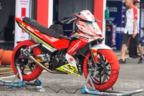 "Soi" xe máy Honda Winner Việt Nam độ đua siêu khủng