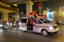 Hàng loạt xế độc "xuống đường" cổ vũ U23 Việt Nam