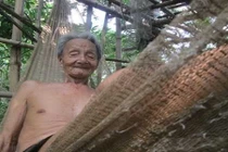 Những “dị nhân” quyết chỉ sống trên cây suốt đời