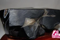 Nhặt được hòn đá lạ, nhà khoa học nói 1 câu người đàn ông bủn rủn