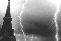 Rợn người những vụ sét đánh chết nhiều người cùng lúc kỳ lạ