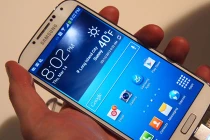 Điểm tin: Chúng ta mua Galaxy S5 bị đắt?