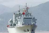 Trung Quốc đưa tàu tiếp tế lớn nhất tới biển Đông
