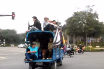 Đi đám ma vui như trảy hội