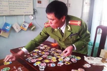 Nhận mặt đồ chơi Trung Quốc khiến 32 học sinh ngất xỉu