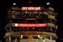 Bi kịch “điểm vàng” thưởng pháo hoa Hà Nội: đắt... ế!