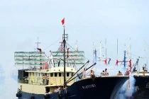 Trung Quốc lộng hành, cấm đánh bắt cá trên Biển Đông